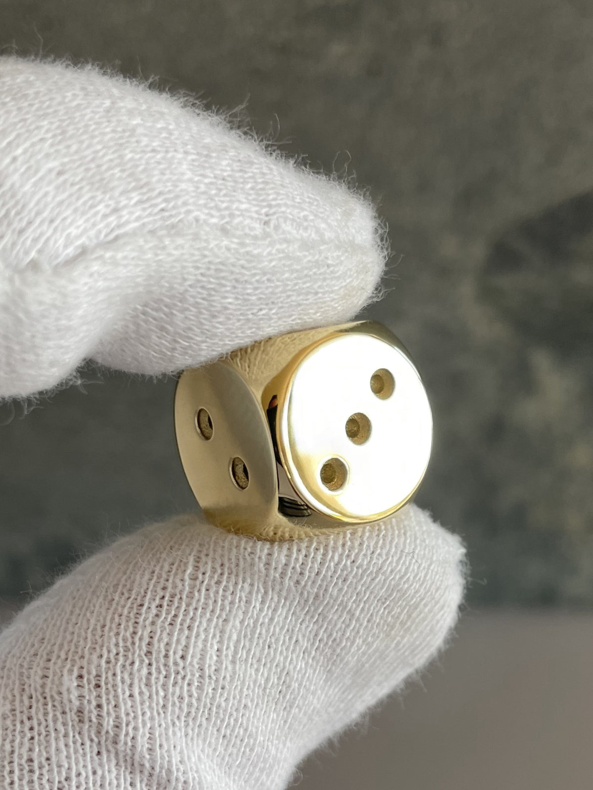 Solid 18k gold dice 16mm