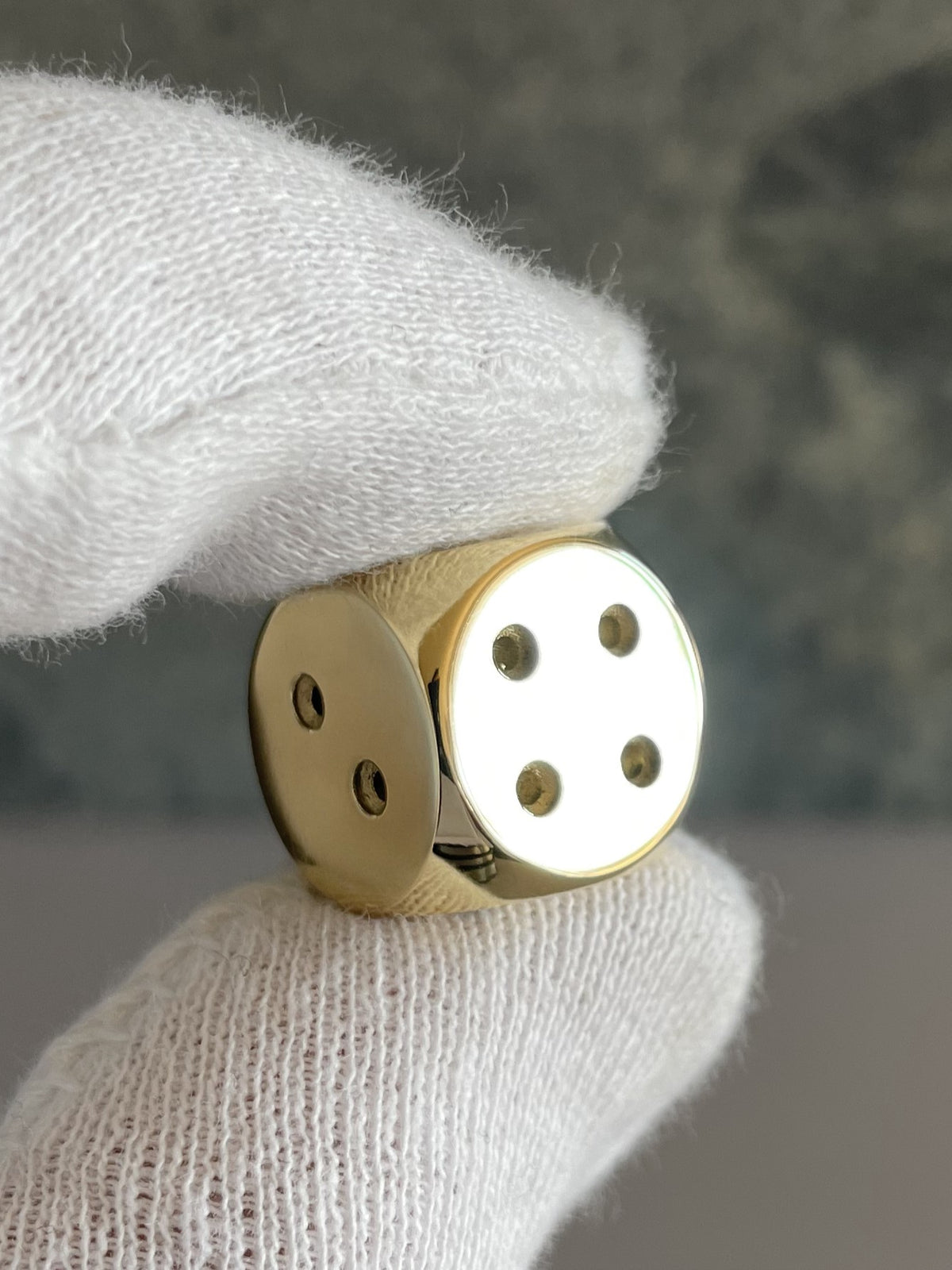 Solid 18k gold dice 16mm