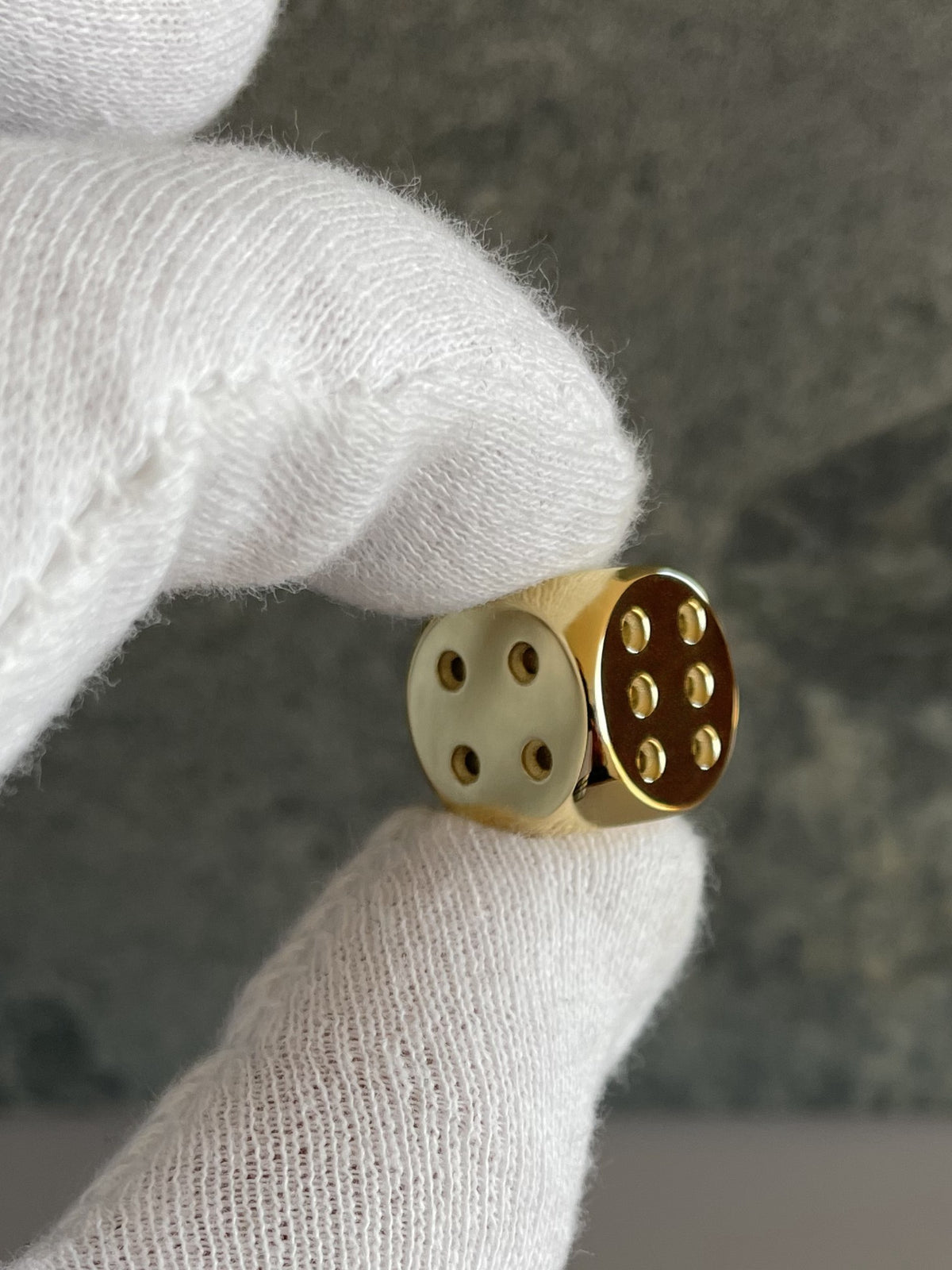 18k gold dice