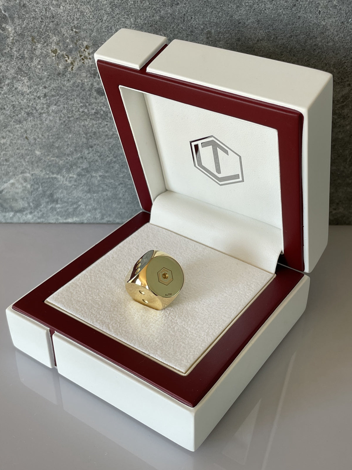 18k gold dice