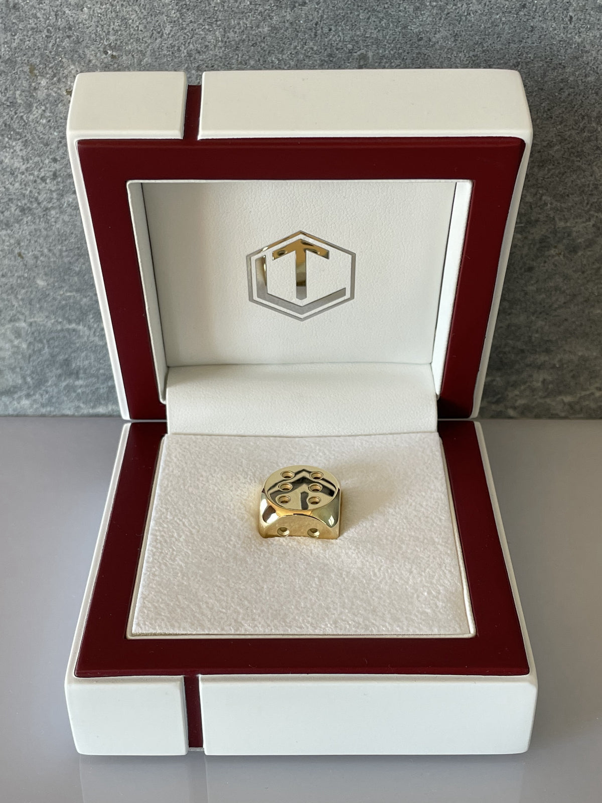 18k gold dice