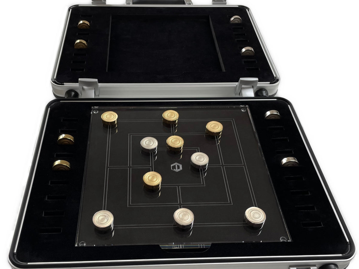 Board Game Nine Mens Morris Silver 18-Karat Gold-Plated - Mühlespiel Gold und Silber Spielsituation