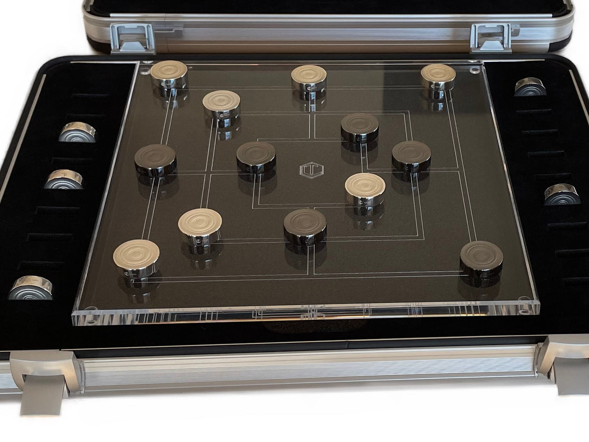 Board Game Nine Mens Morris Silver Black Rhodium-Plated - Mühlespiel in Silber und Schwarz Spielsituation