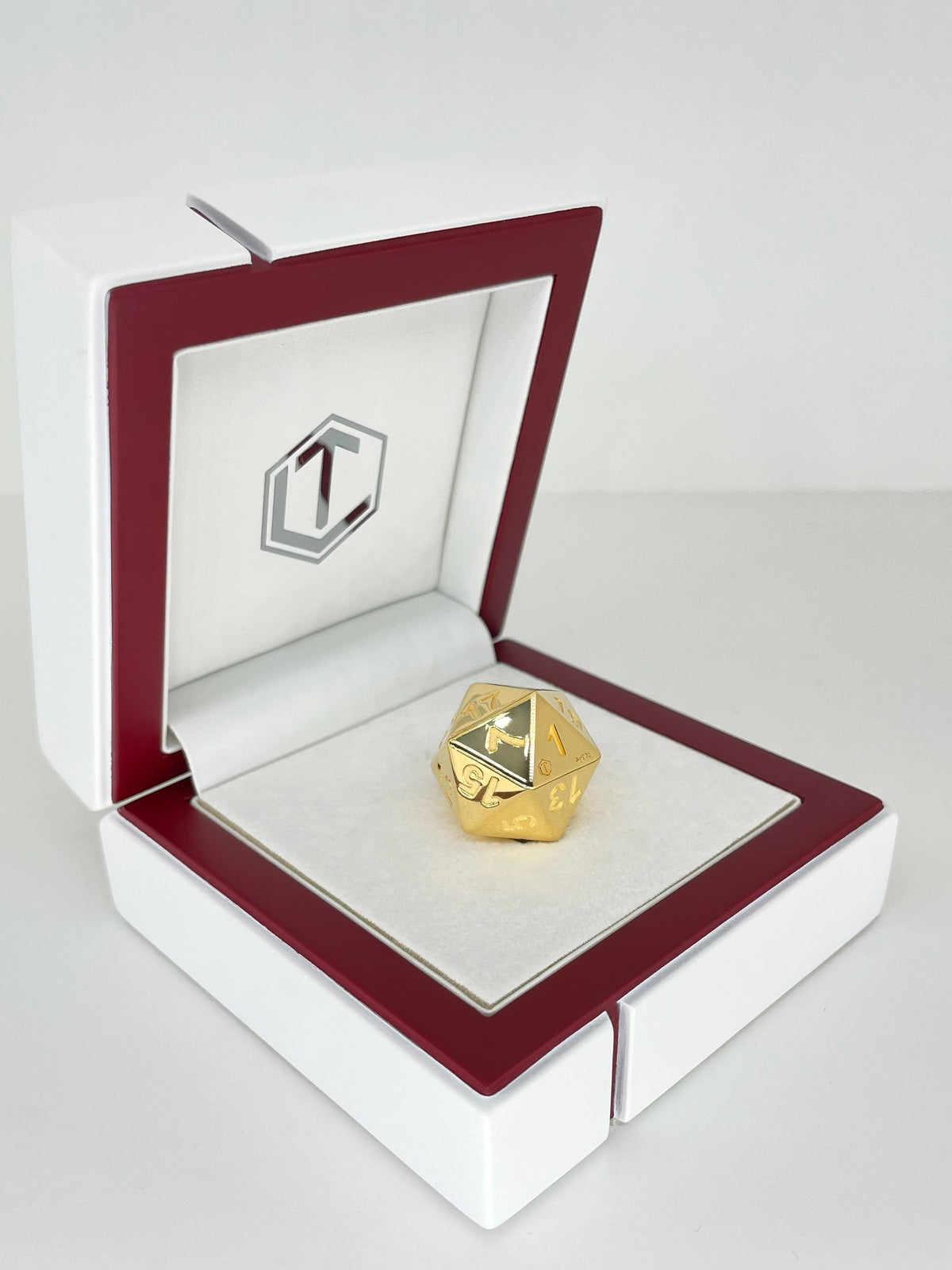 D20 Dice Sterling Silver 18-karat gold-plated in white case - D20 Goldwürfel im Etui