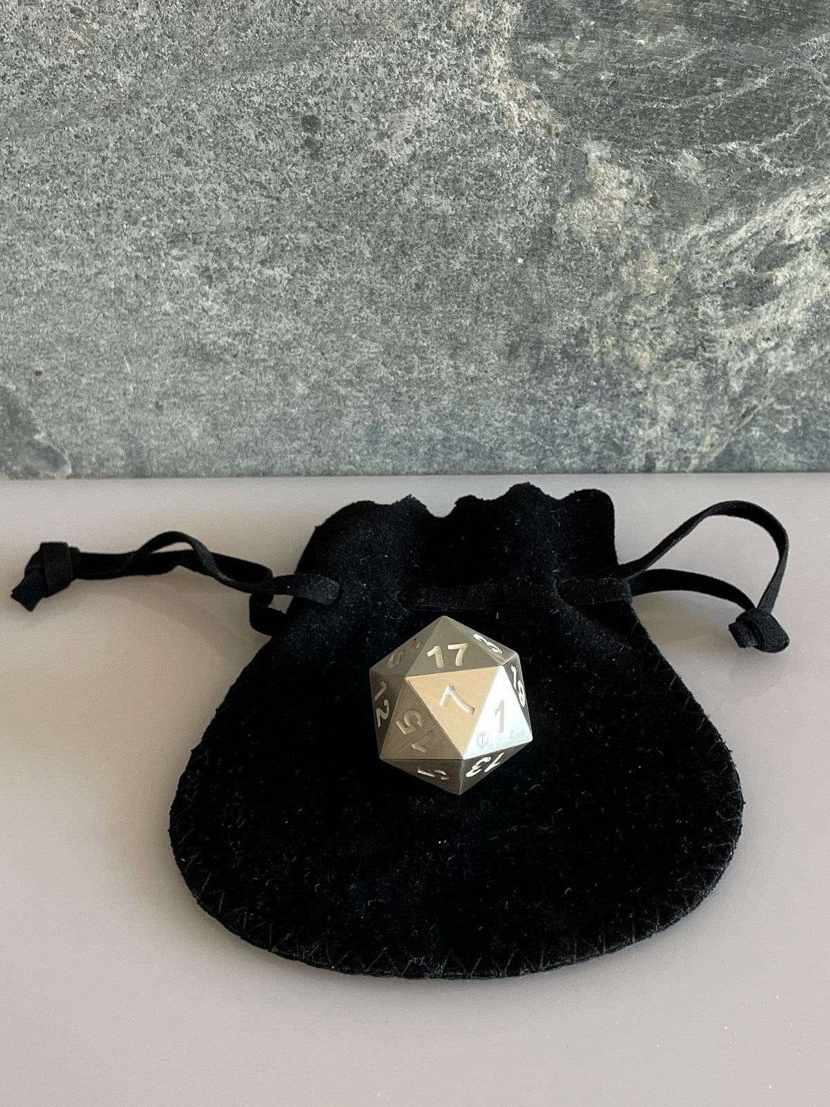 D20 Dice brushed on velvet case no4