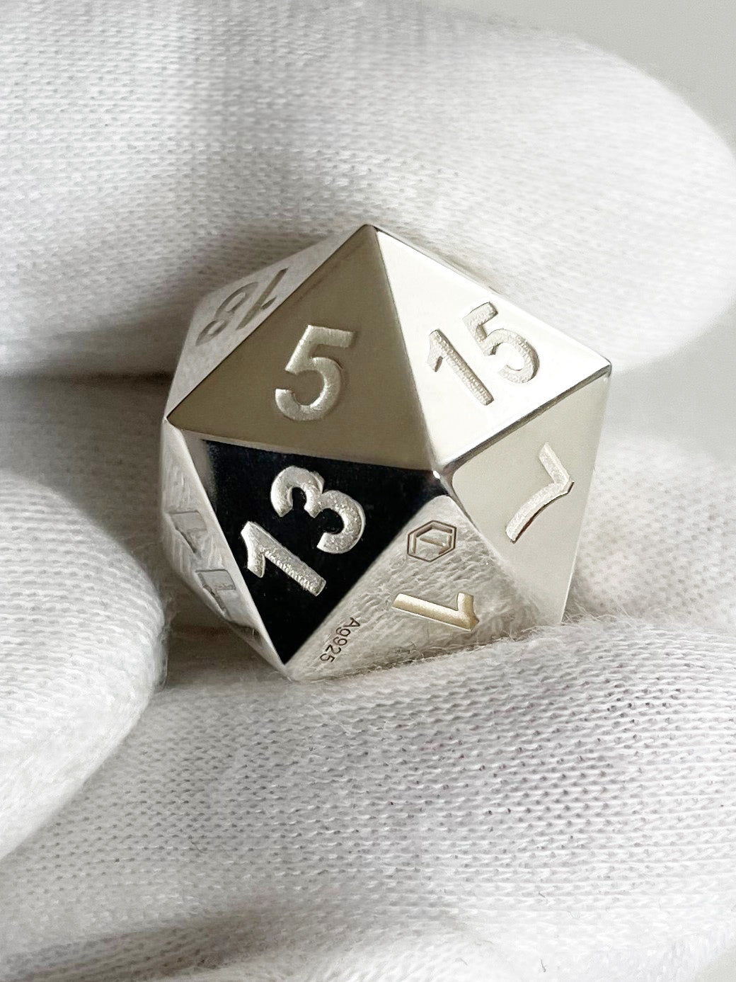D20 Dice in Sterling Silver polished on hand - D20 Würfel in Sterlingsilber poliert
