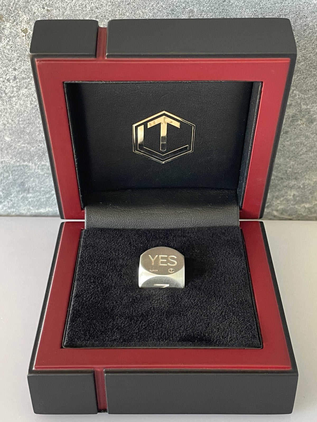 Decision Dice Silver brushed