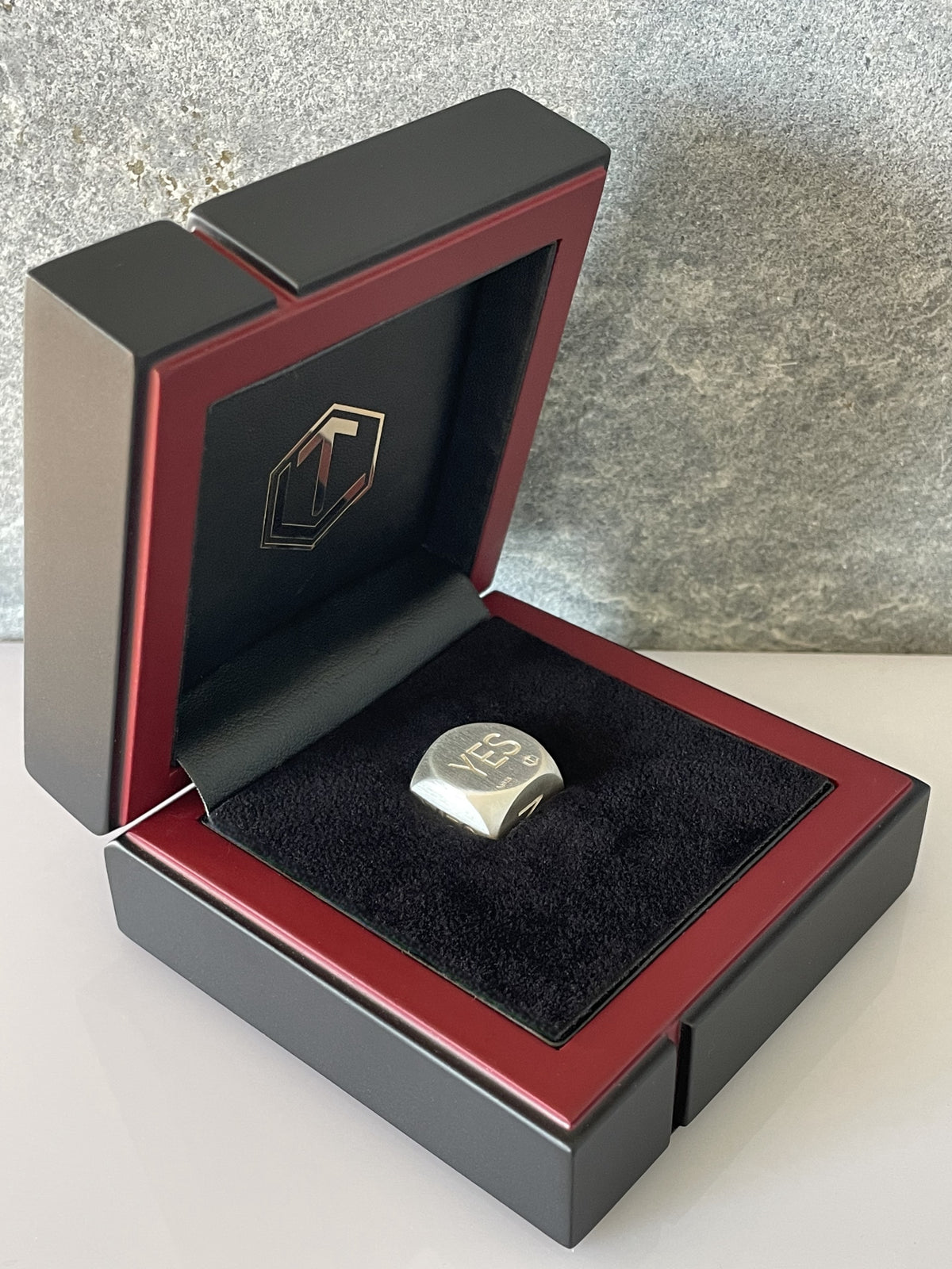 Decision Dice Silver brushed
