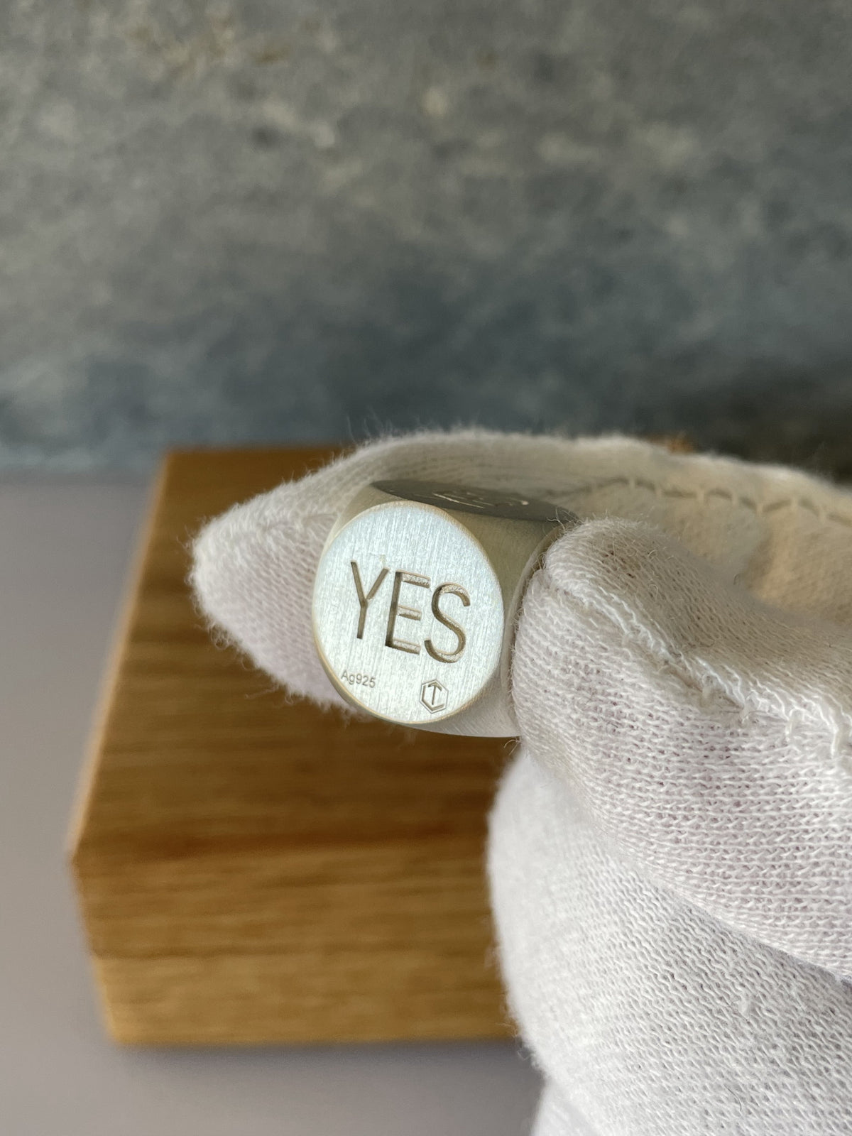 Decision Dice Silver brushed
