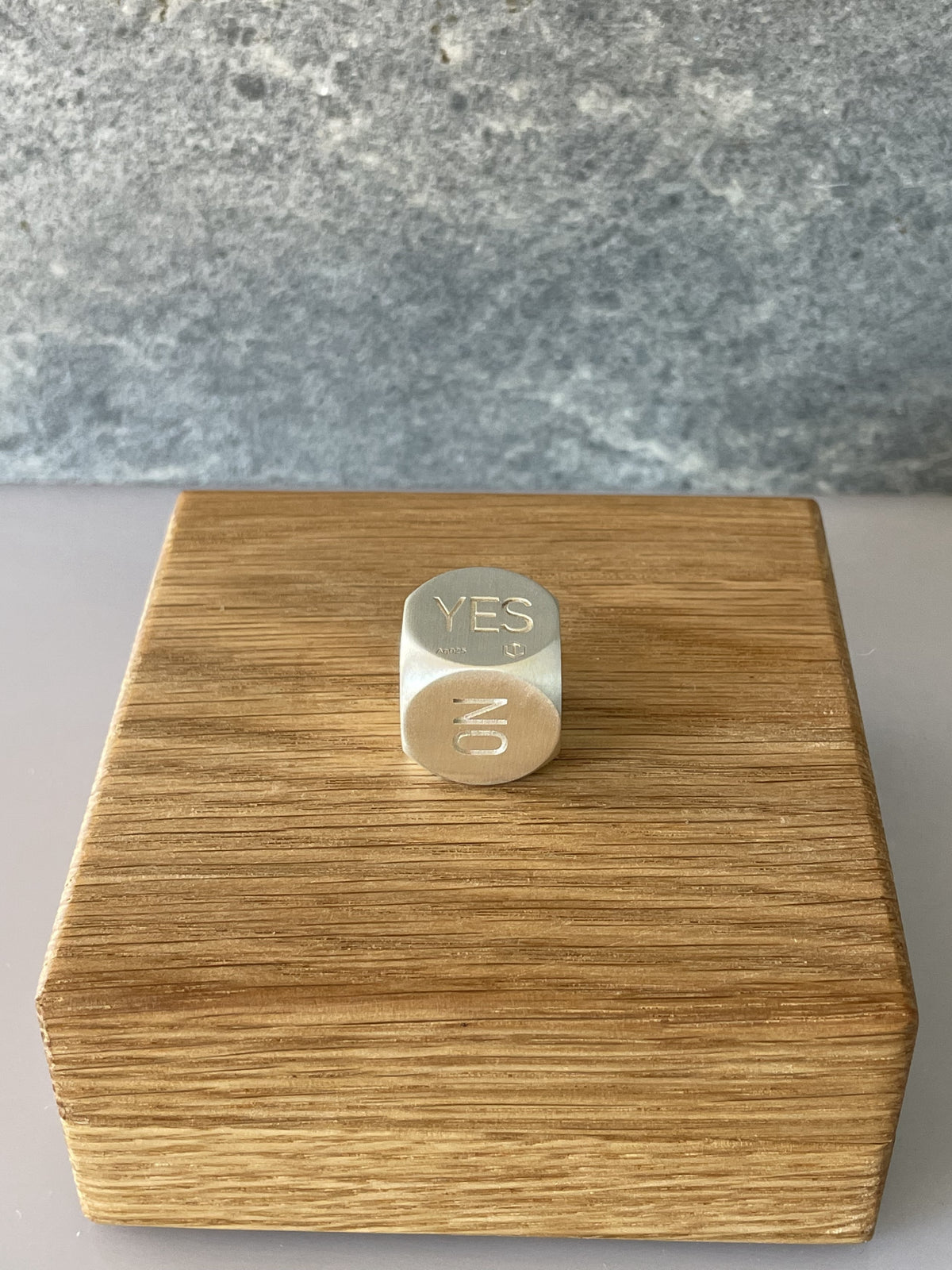 Decision Dice Silver brushed