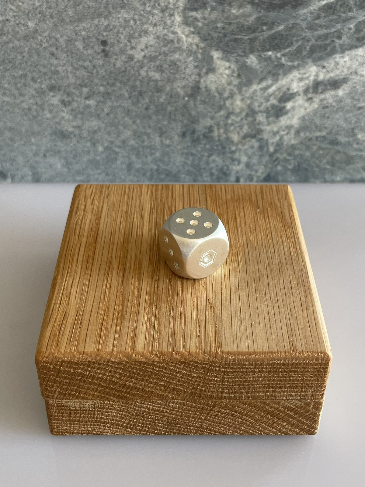 Dice Silver 16mm brushed on oak no5