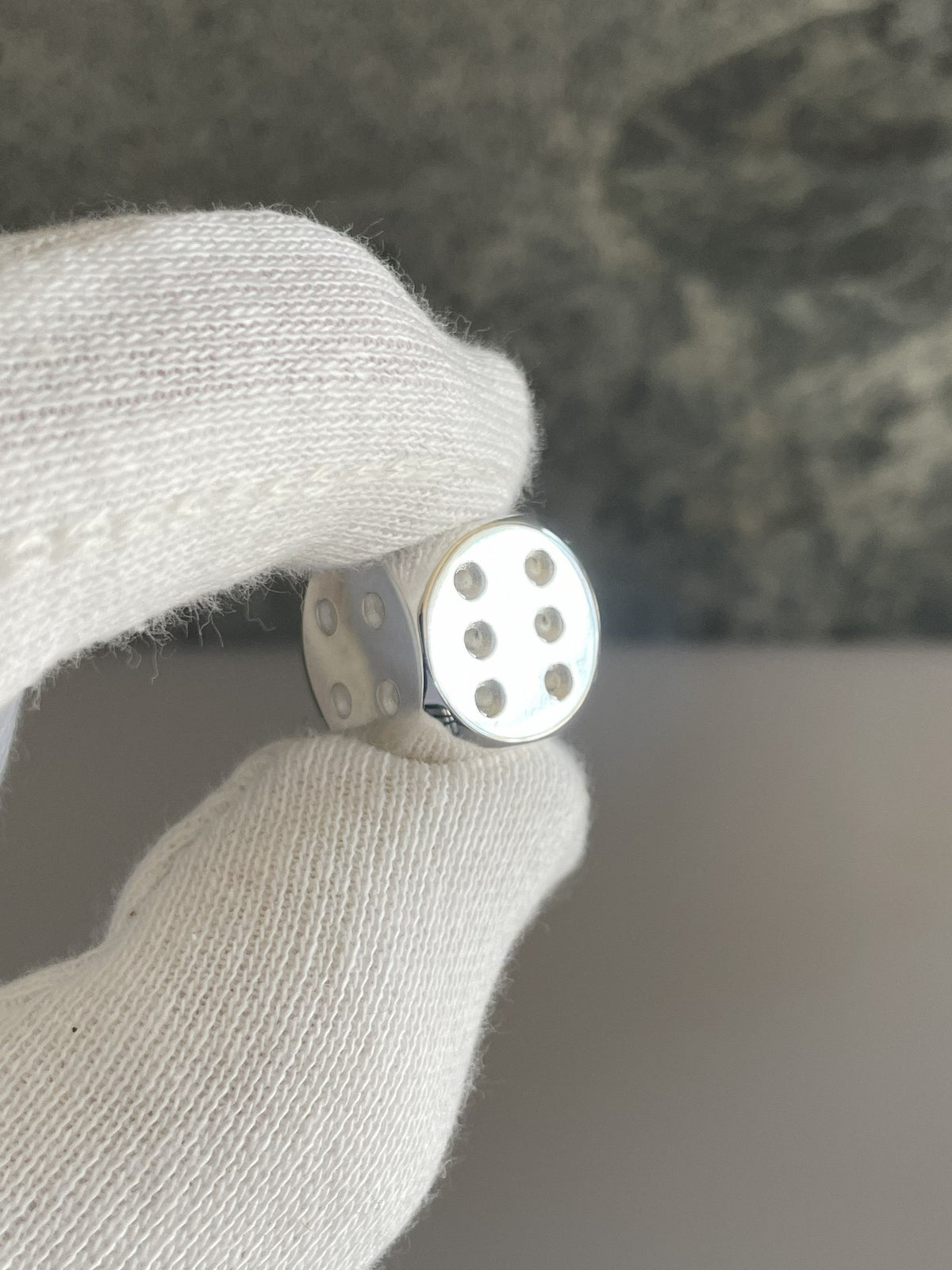 Dice Silver in hand no6 shine