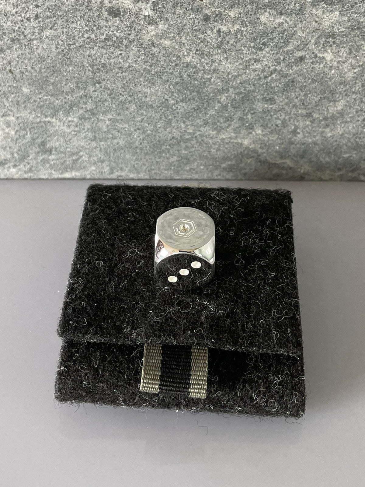 Dice Silver polished on felt case no 1 3