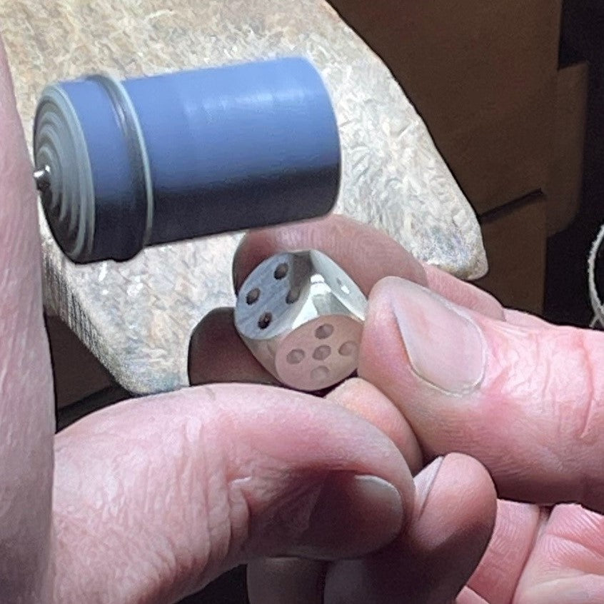 Dices Sterling Silver in production - Silberwürfel in Produktion