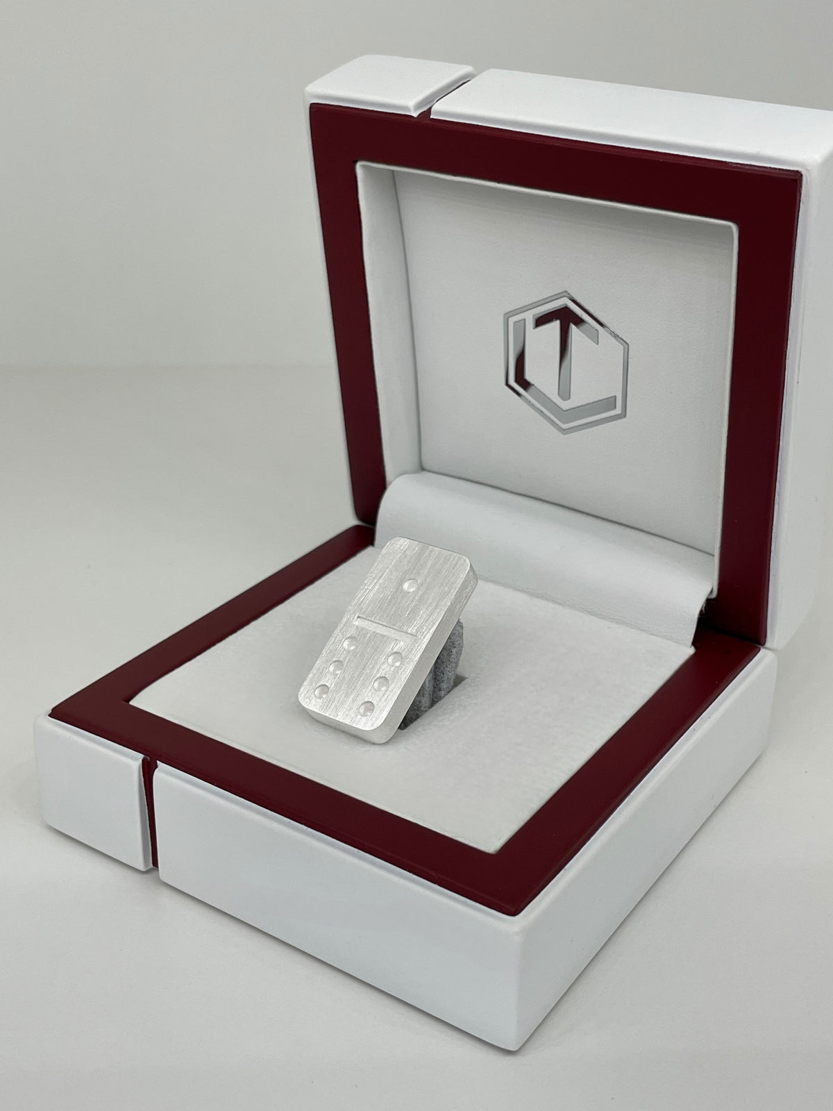 Domino Sterling Silver brushed White Case - Dominostein Silber im weissen Etui 