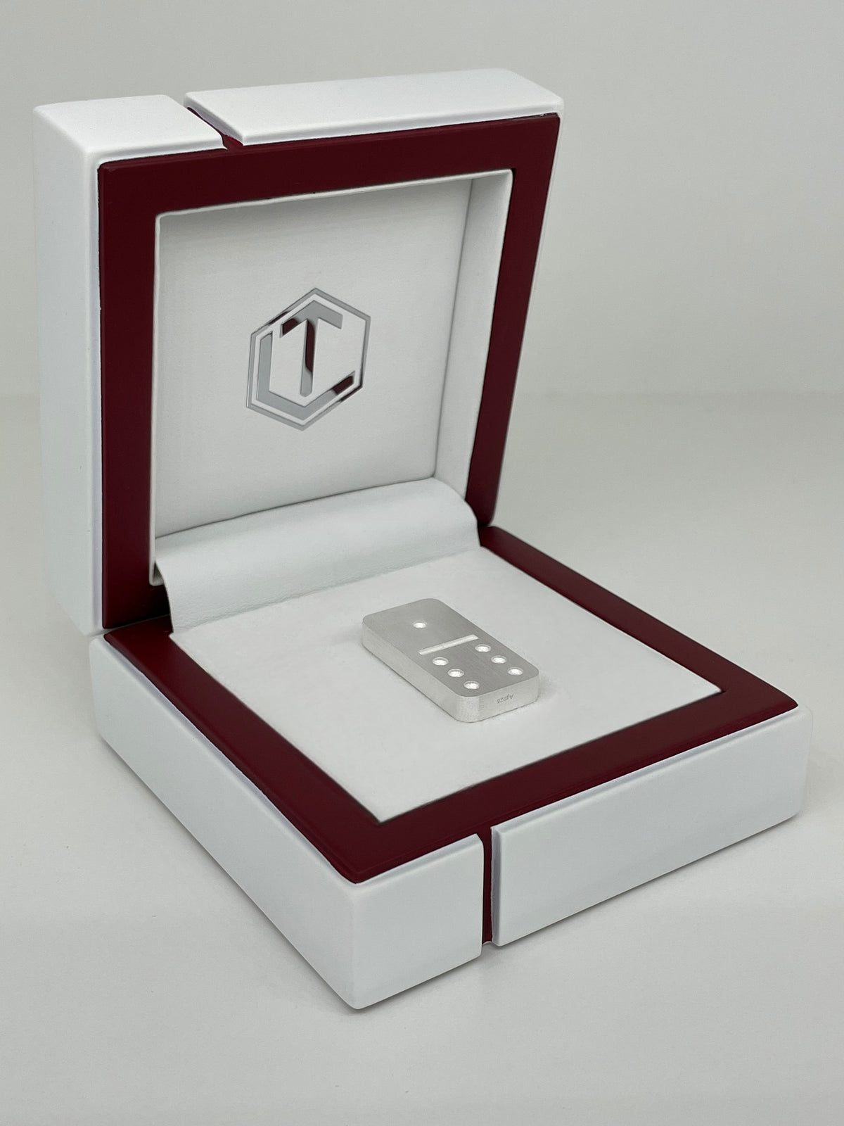 Domino Sterling Silver brushed in white case - Dominostein Silber im Etui
