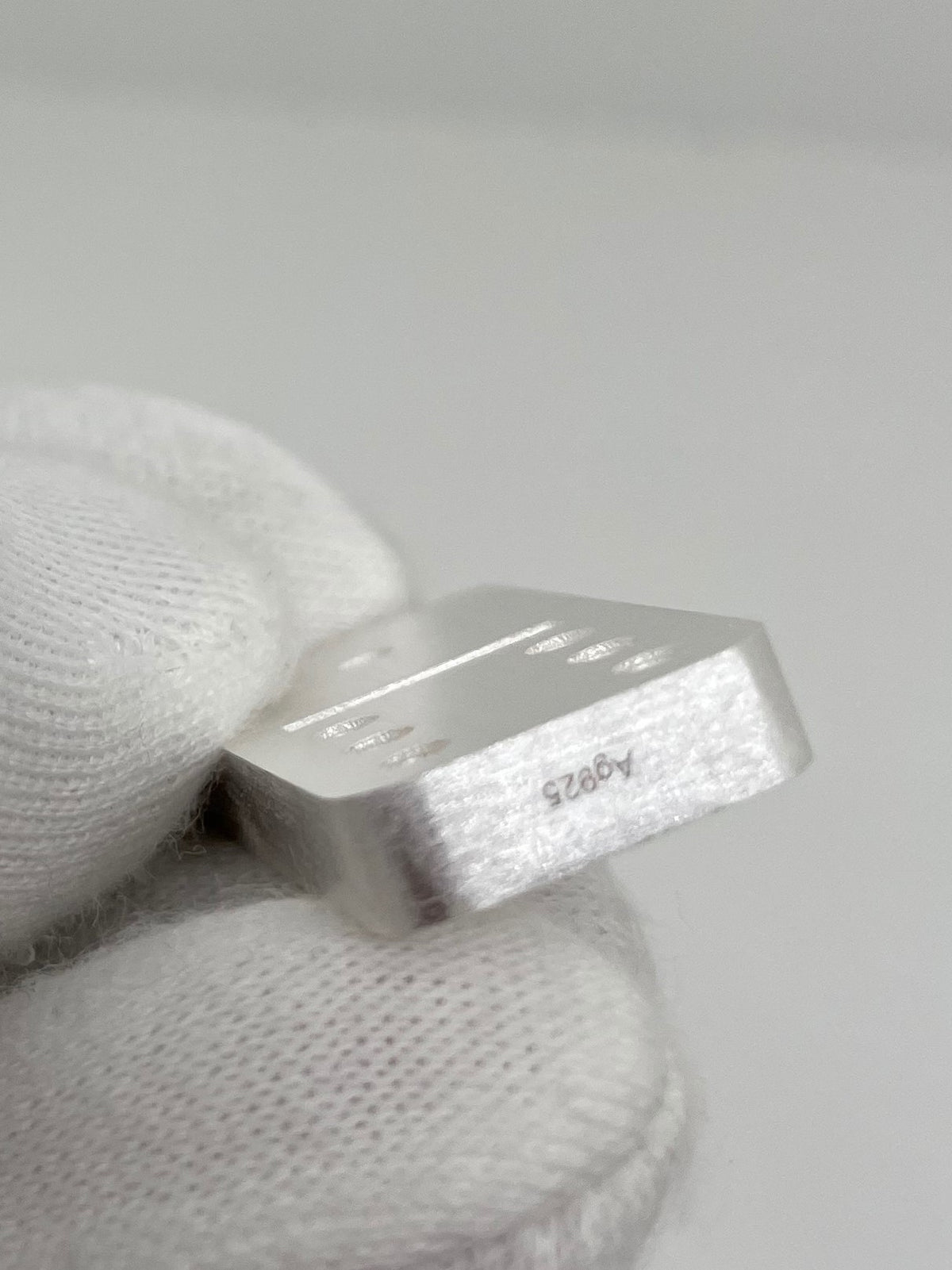 Domino Sterling Silver brushed on hand - Dominostein Silber in der Hand