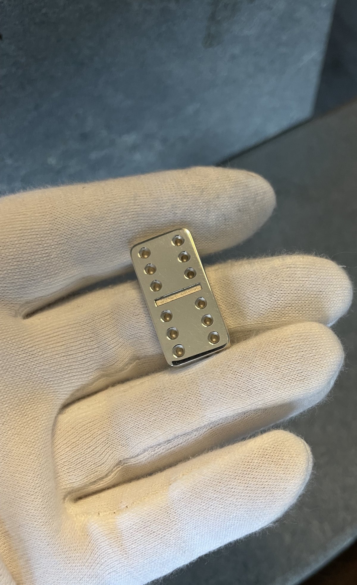 Domino Sterling Silver polished on Hand - Dominosten Silber in der Hand