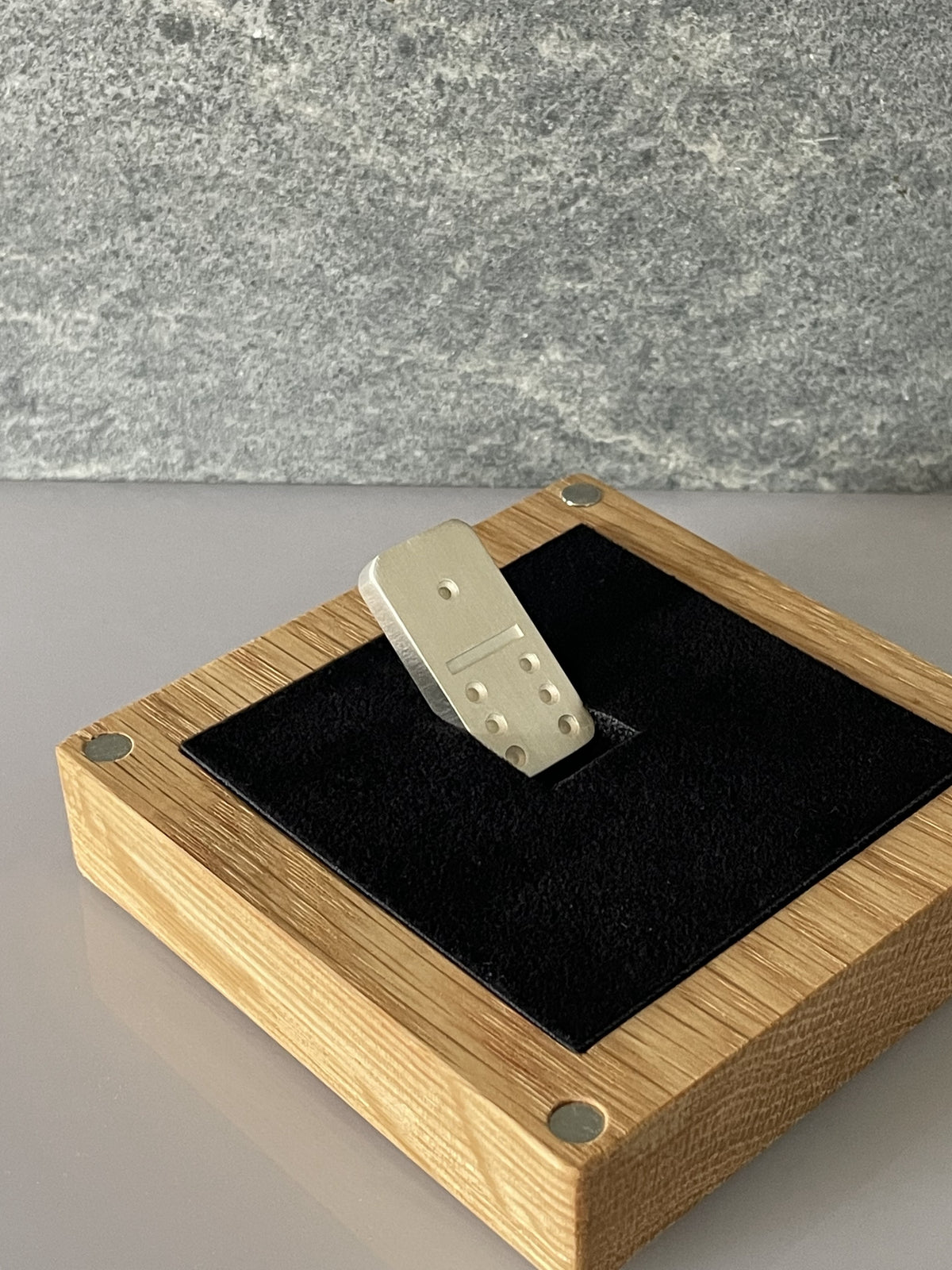Dominostein · 925 Sterlingsilber · 29 mm · 17 g · Mattiert