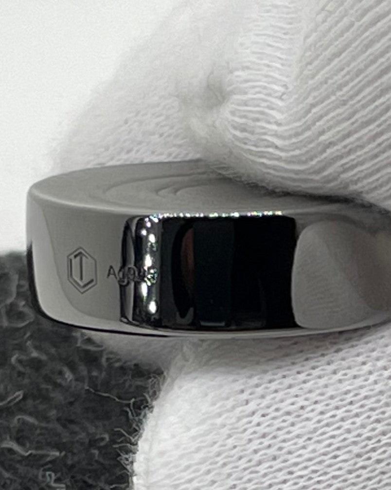 Game Piece Silver black rhodium-plated in hand - Spielstein Silber schwarz rhodiniert in der Hand