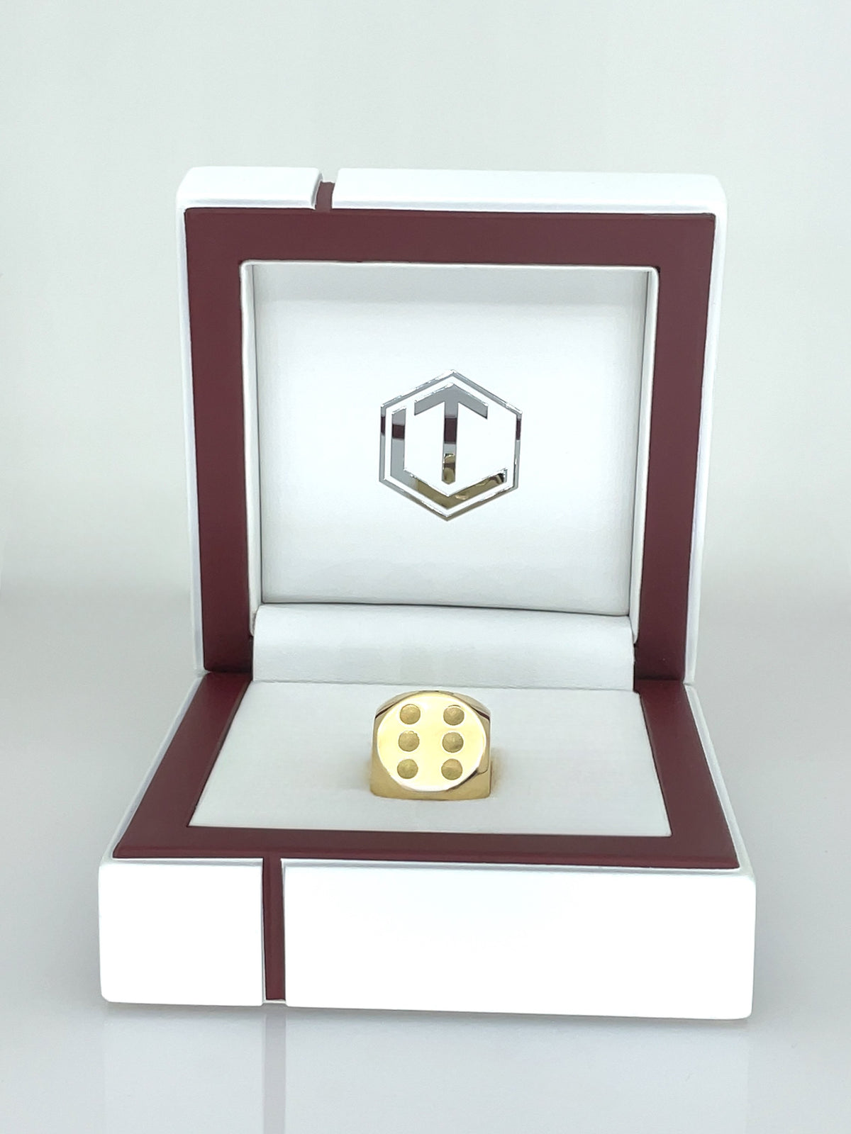 Gold Dice 18-karat solid in white Case - Massiver Goldwürfel 18 Karat Gold im Etui