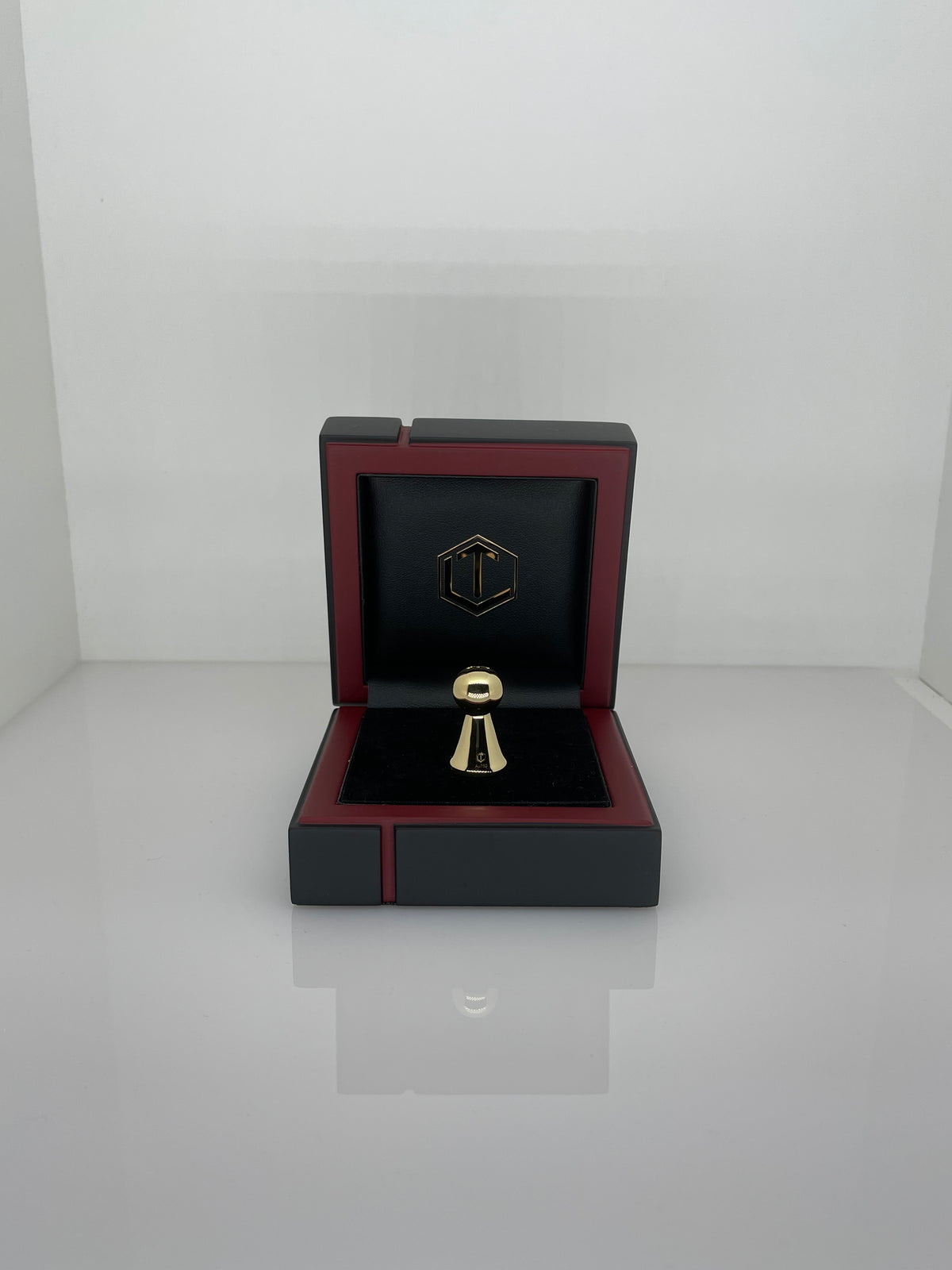 18k gold game piece