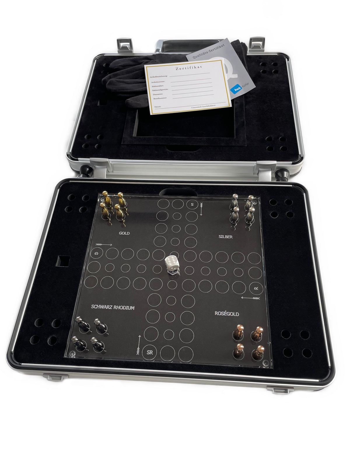 Ludo sterling silver pieces on board - Ludo Silber Spielsteine auf Spielbrett