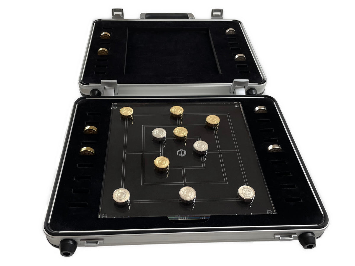 Nine Mens Morris Silver Gold Playsituation - Mühlespiel Silber Gold Spielsituation