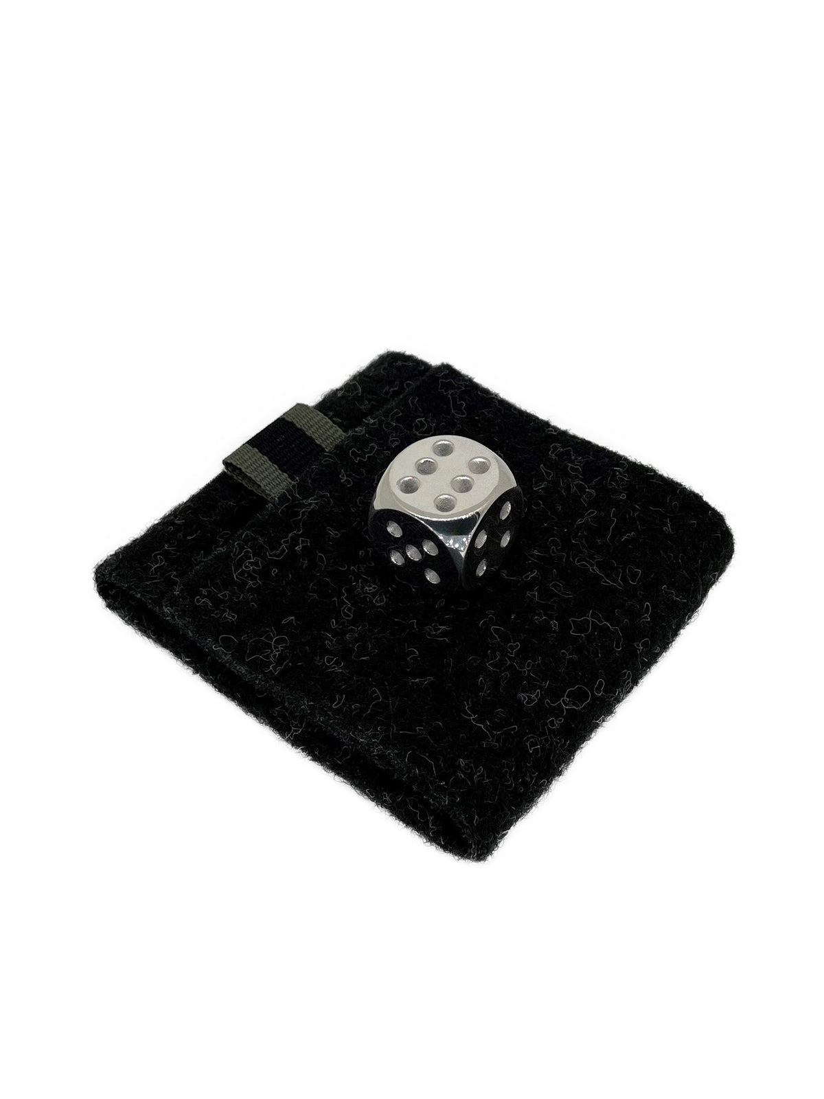 Silver Dice polished on Felt Case - Silberwürfel auf Filzetui