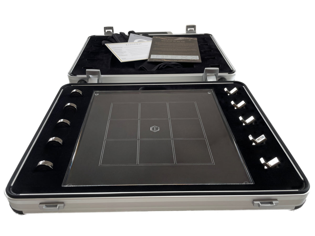 Solid Board Game Tic Tac Toe in Sterling Silver - Brettspiel Tic-Tac-Toe Silber im Koffer