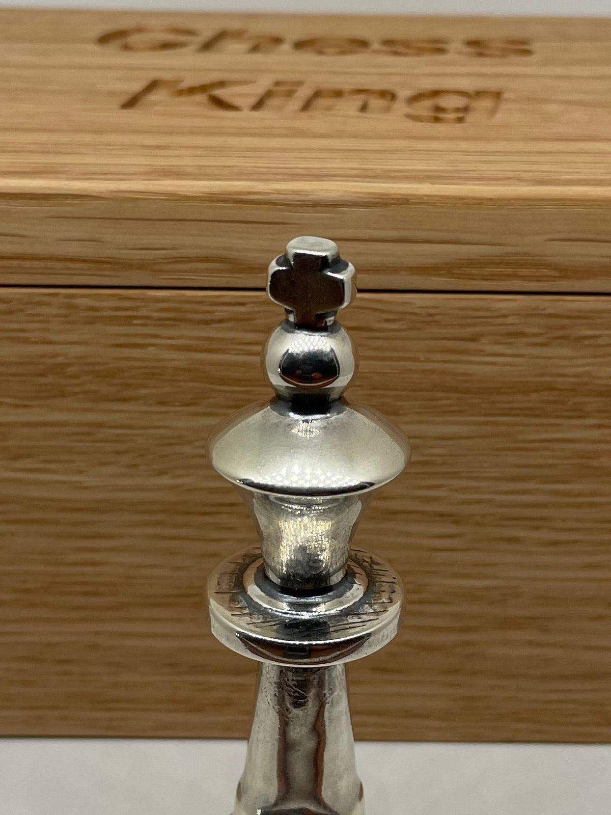 Solid Chess King Sterling Silver zoom crown - Schachfigur König aus Silber Kreuzansicht