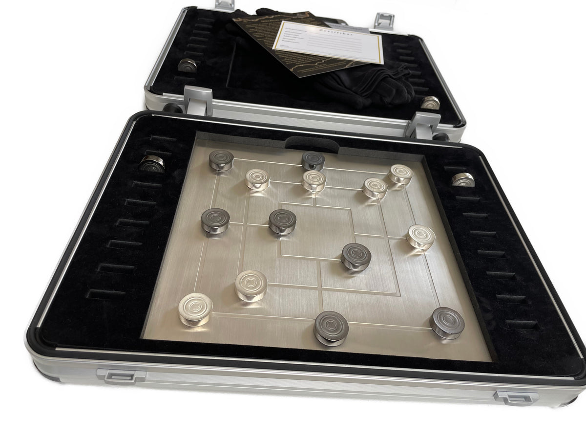 Solid Silver Board Game Nine Mens Morris Silver Black Rhodium-Plated - Mühlespiel aus Silber Rhodium im Koffer