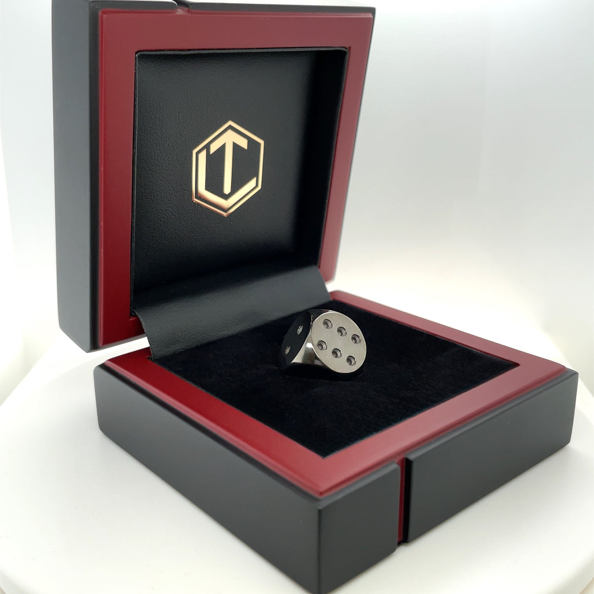 Solid Silver Dice black rhodium-plated in black case - Silberwürfel schwarz rhodiniert im Etui