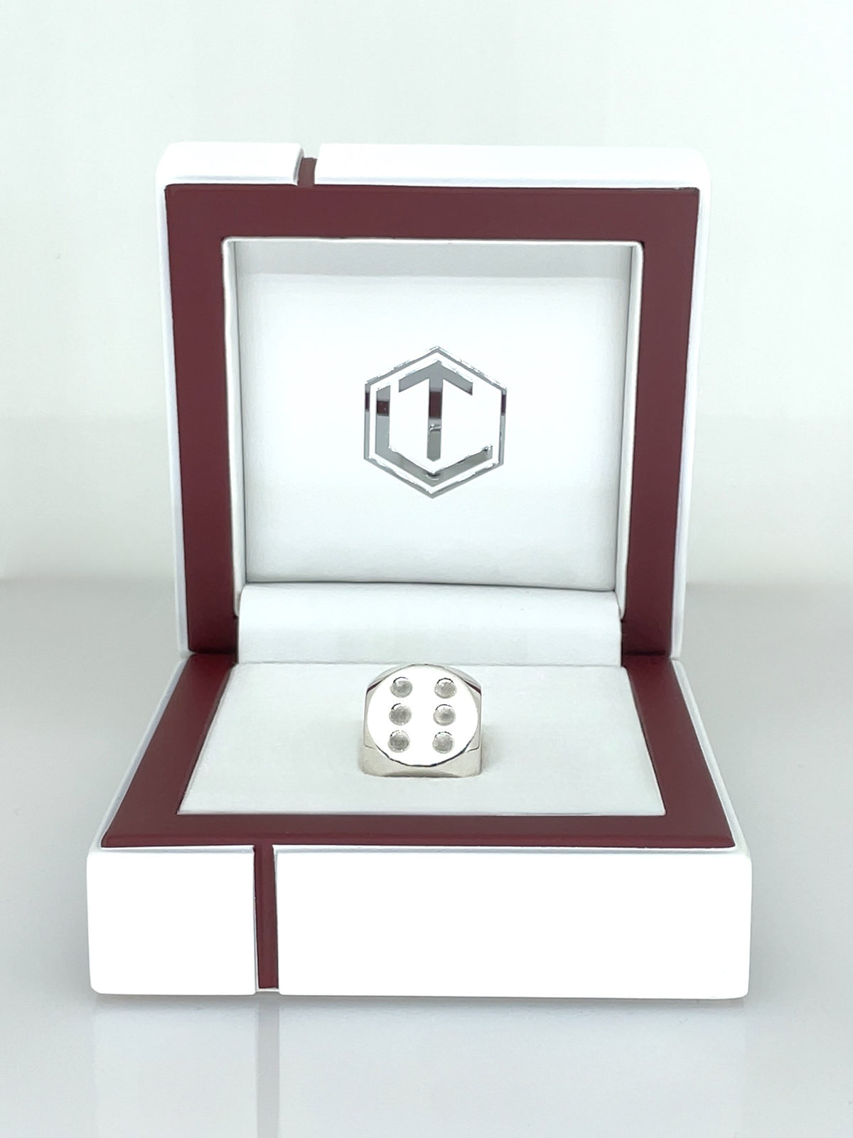 Solid Silver Dice polished in white case - Massiver Silberwürfel im Etui