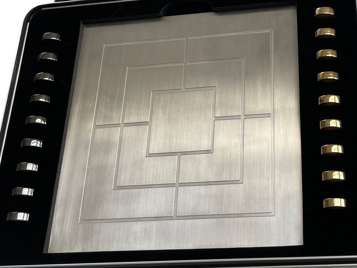 Solid Silver Nine Mens Morris Gold Rhodium plated in case front - Mühlespiel Silber Gold Rhodium im Koffer Spielbrett und Steine