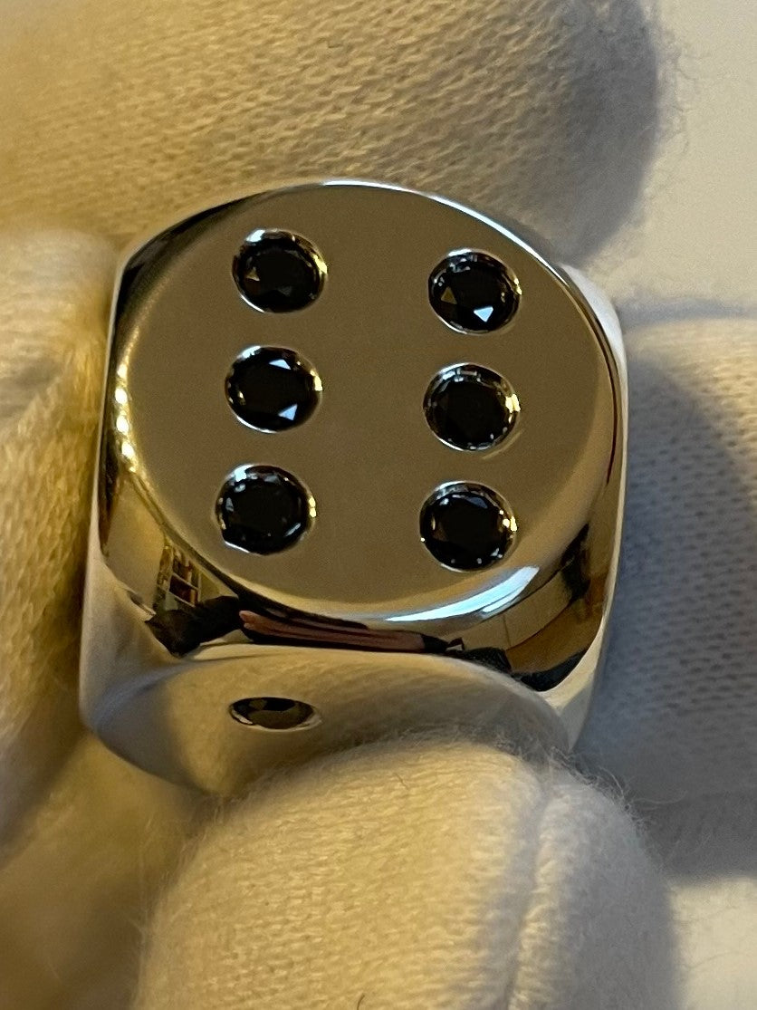 Solid Silver dice with diamonds polished in hand - Silberwürfel mit Diamanten in der Hand