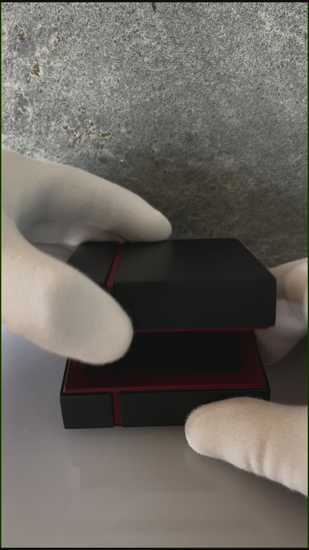 Silver Dice 16mm polished presented with case