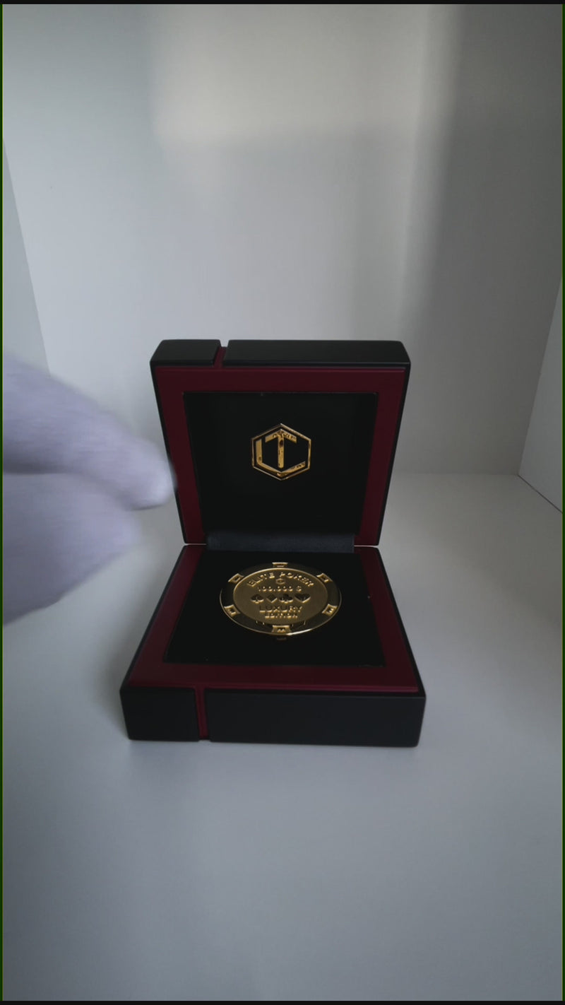 Poker Chip Silver 18k gold plated presentet in black case