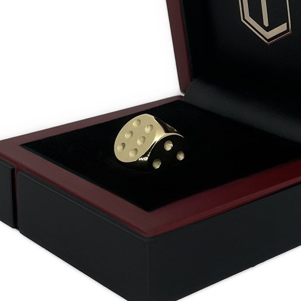 Gold Dice 18-karat solid in black Case - Würfel aus Gold 18 Karat massiv im Etui