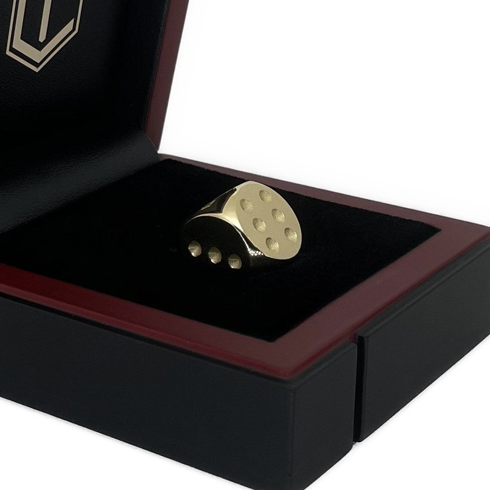 Gold Dice 18-karat solid in black Case - Goldwürfel 18 Karat Gold massiv im Etui