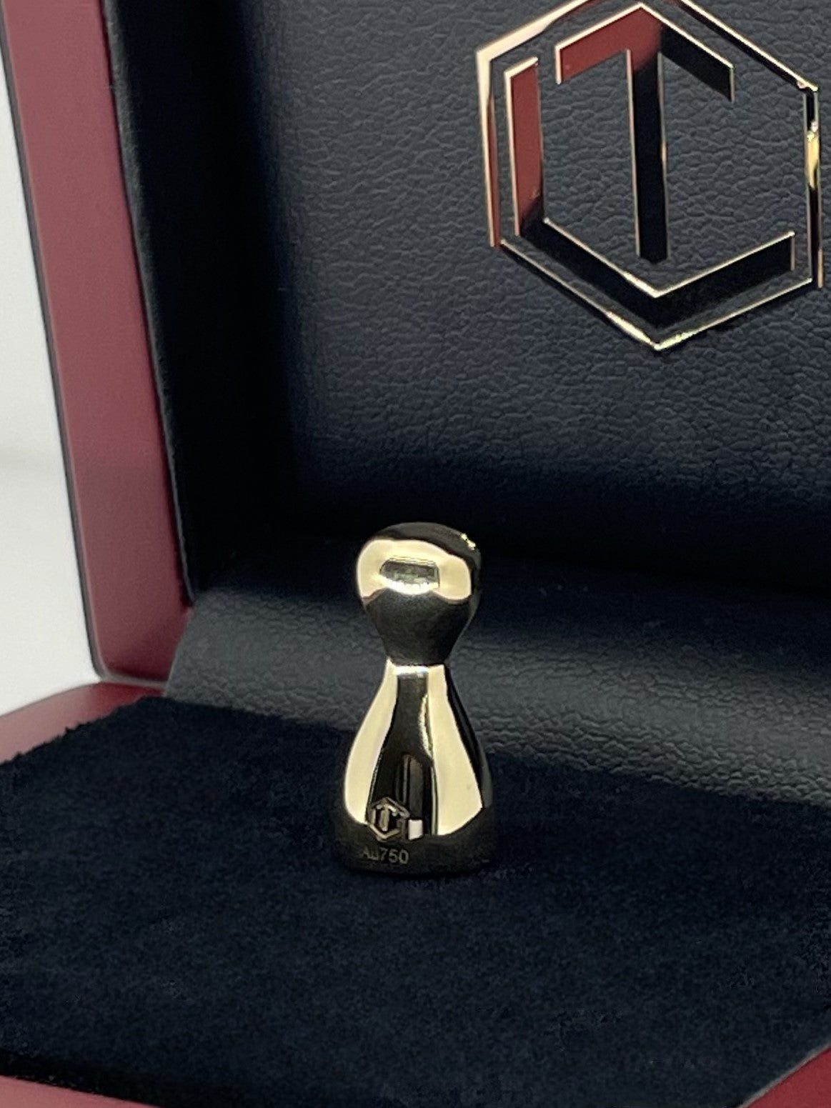 18 Karat Gold Spielfigur · 10 g · Hoch 19 mm · Poliert